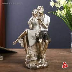 Сувенир полистоун "Влюблённая пара на кирпичной изгороди" 22*14,5*8 /4145593