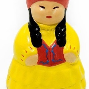 Сувенир девушка в нац. платье (маленький)